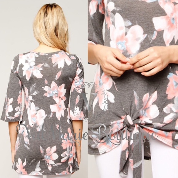 LAST 2- Gray floral side knot top - Picture 3 of 4